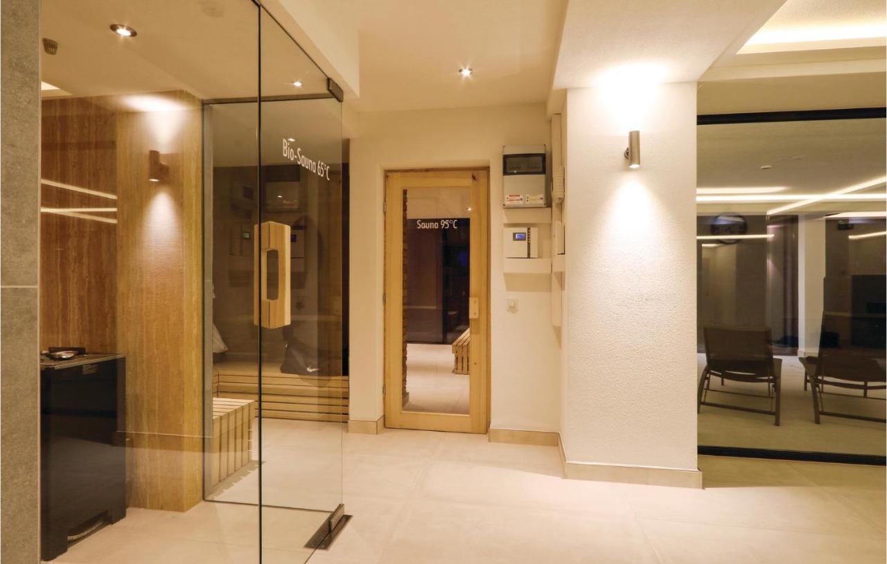 Eden Apartment *